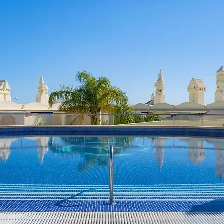 Malaga Puerto De En La Primera Isla Con Piscina Y Parking 3 Vista Al Mar Y Yates Benalmádena